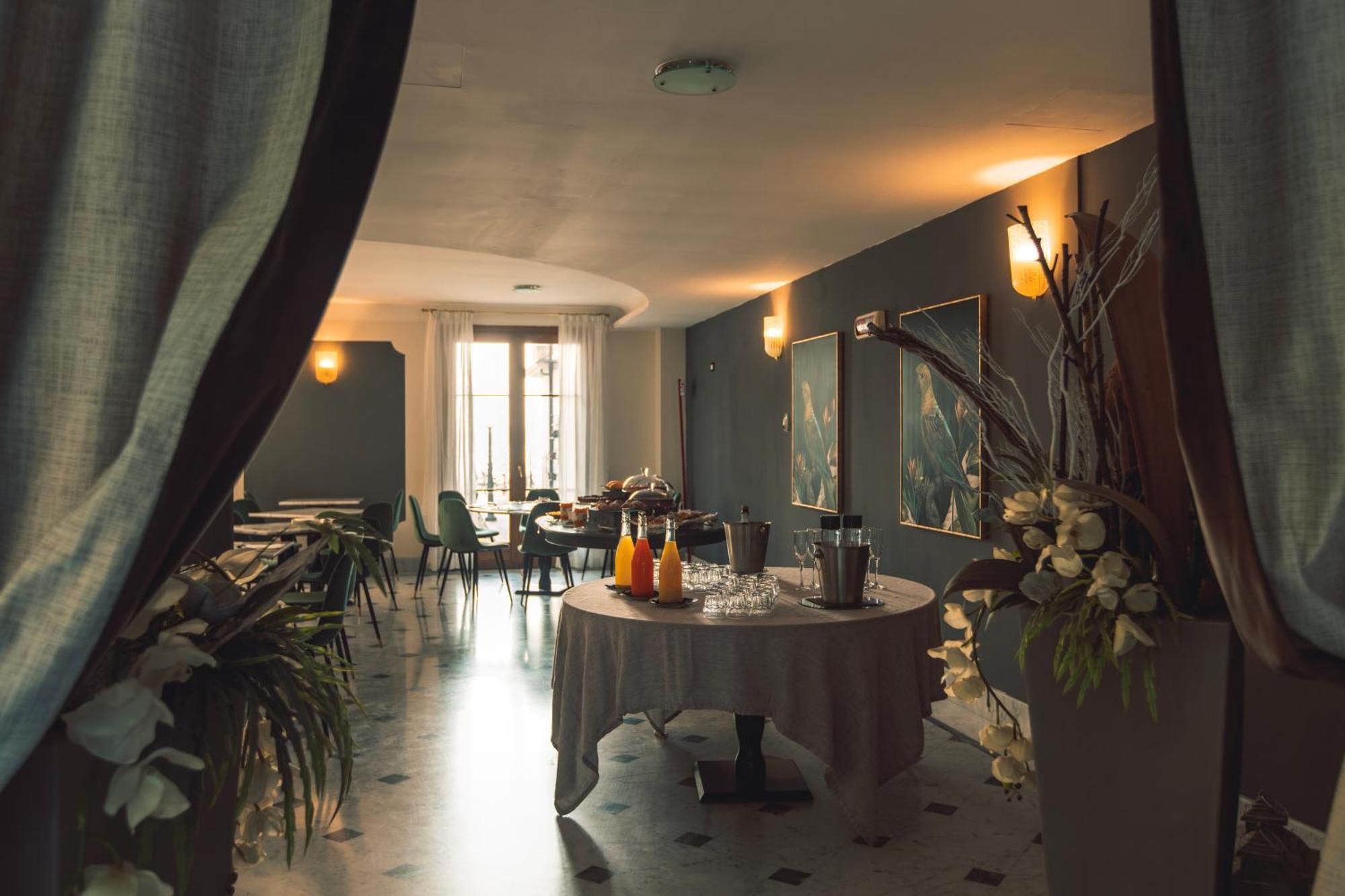 Hotel Villa Maria Au Lac - Estella Hotels Italia Toscolano Maderno Exteriör bild